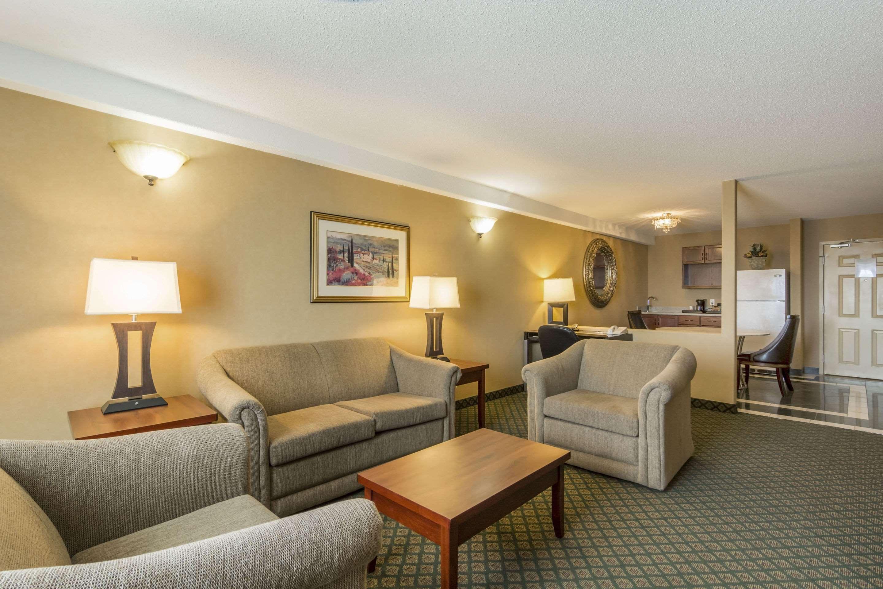 แคลเรียน โฮเต็ล แอนด์ คอนเฟอเรนซ์ เซ็นเตอร์ Hotel เชอร์วูด พาร์ค ภายนอก รูปภาพ
