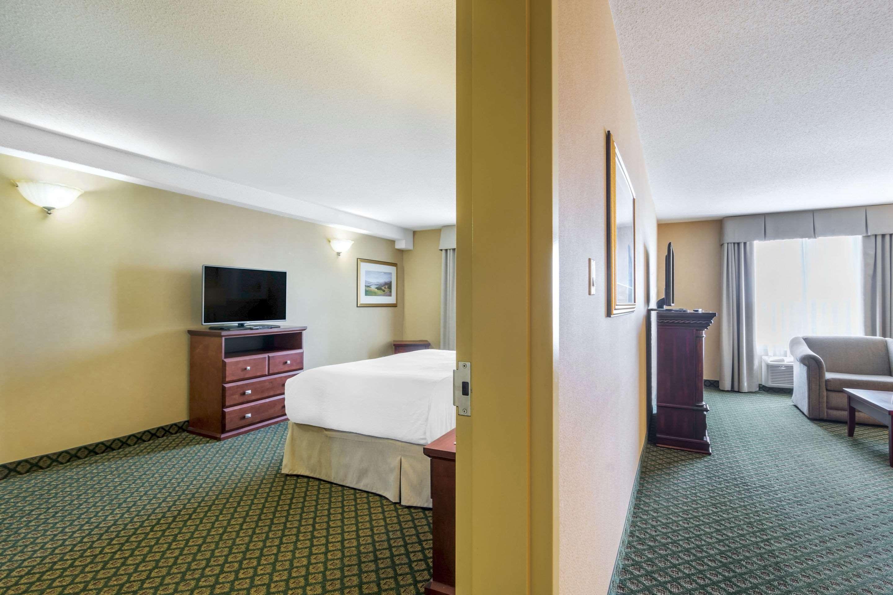 แคลเรียน โฮเต็ล แอนด์ คอนเฟอเรนซ์ เซ็นเตอร์ Hotel เชอร์วูด พาร์ค ภายนอก รูปภาพ